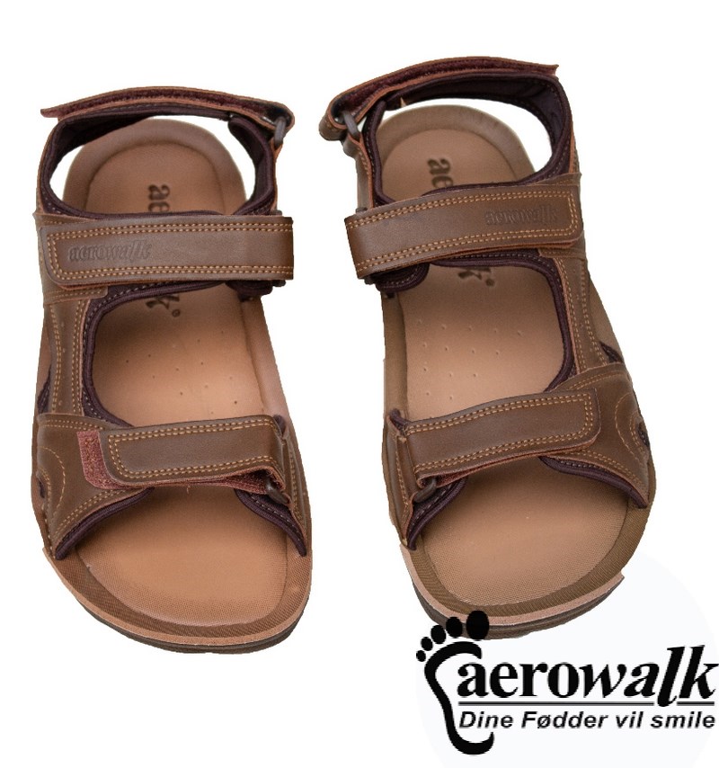 Adskille amatør arve Aerowalk sandal Trekking Brown